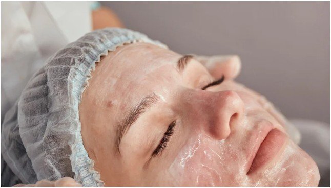 Moisturising Acne-Prone Skin